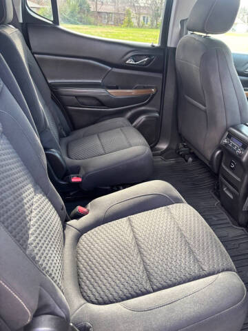 2018 GMC Acadia SLE-2