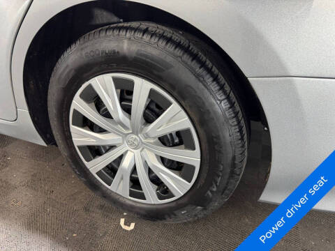 2018 Toyota Camry Hybrid LE