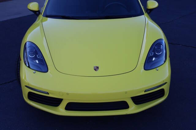 2021 Porsche 718 Cayman