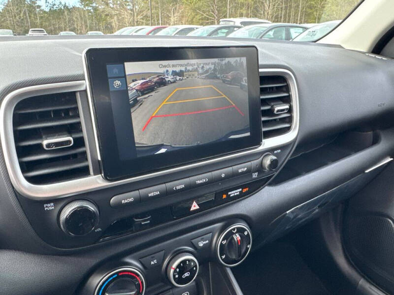 2026 Hyundai Venue SE