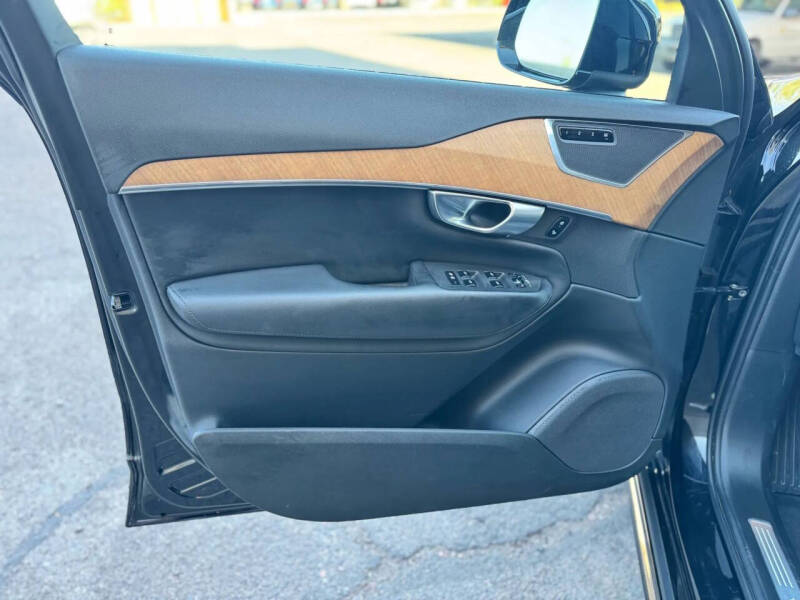 2024 Volvo XC90 B6 Plus Bright Theme 7P