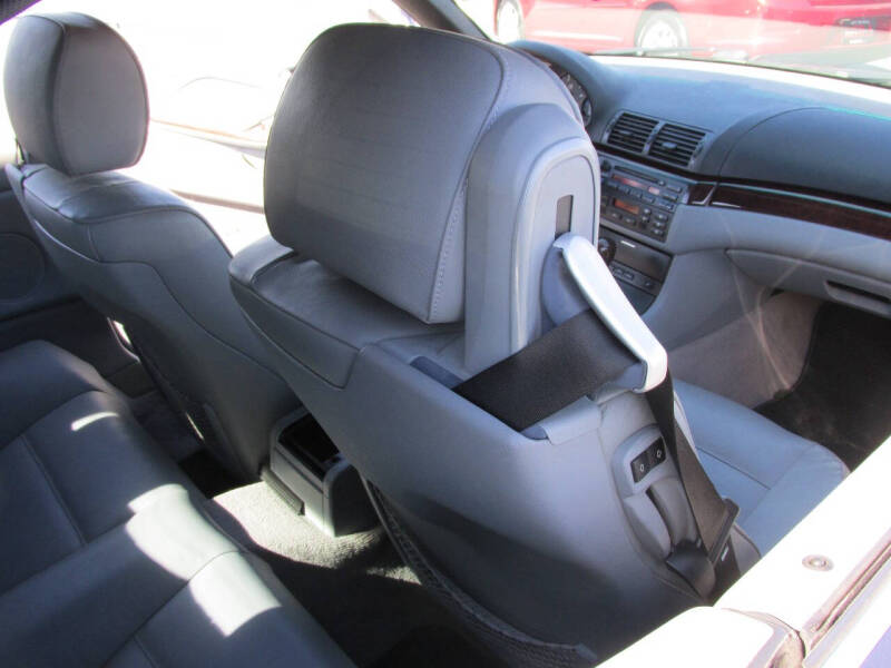 2005 BMW 3 Series 325Ci