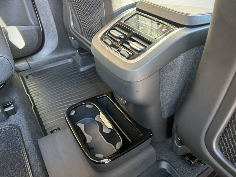 2024 Volvo XC90 B6 Plus Bright Theme 6P