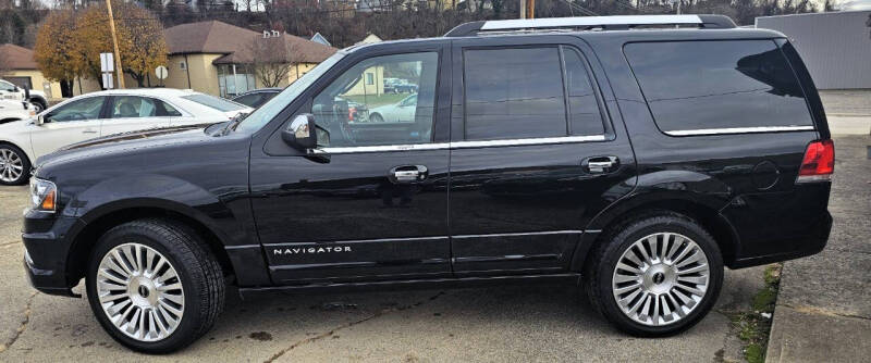 2017 Lincoln Navigator Select