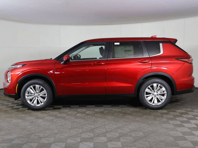 2026 Mitsubishi Outlander ES