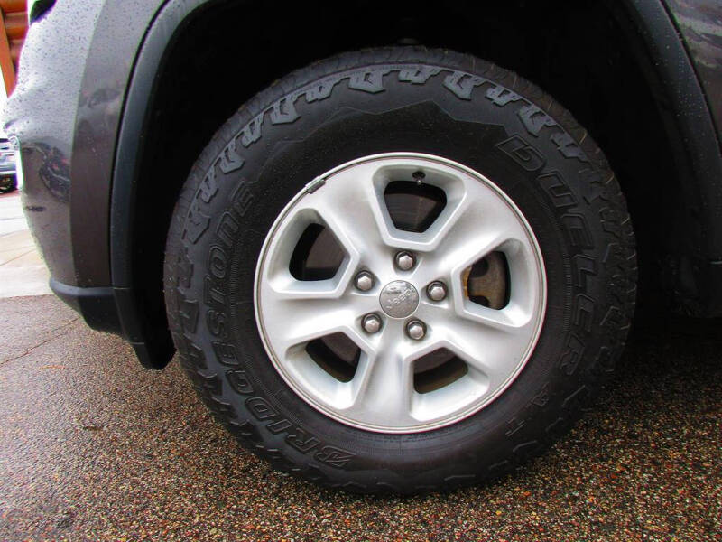 2017 Jeep Grand Cherokee Laredo