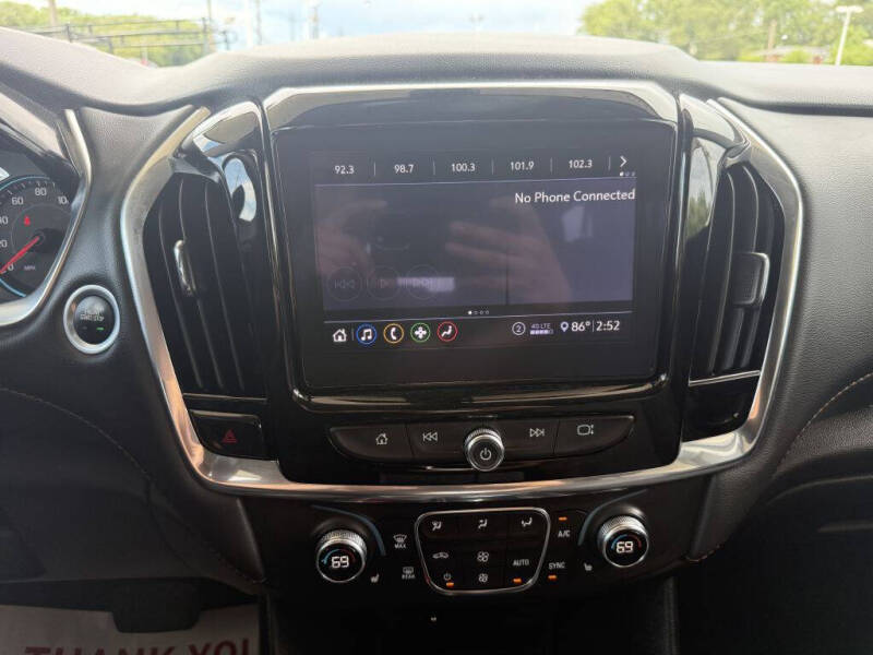 2021 Chevrolet Traverse LT Cloth