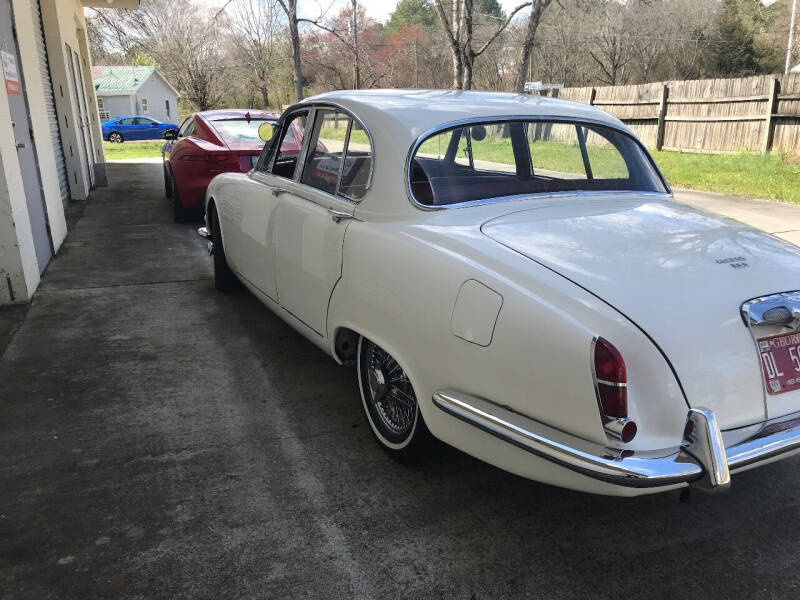 1967 Jaguar Mark II  3.8L S type
