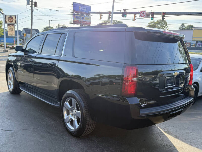 2017 Chevrolet Suburban LT