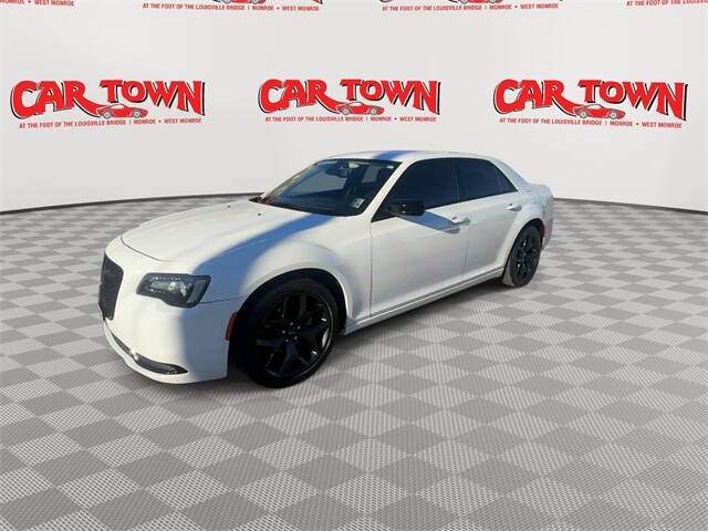 2023 Chrysler 300 Touring