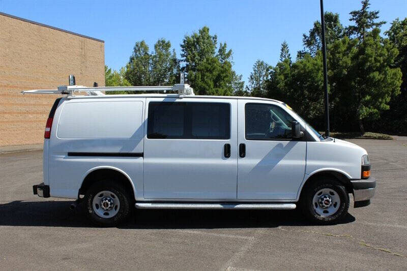 2020 GMC Savana 2500