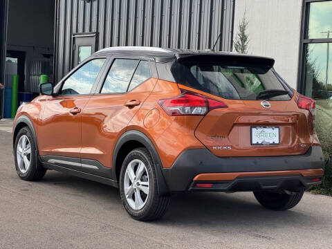 2020 Nissan Kicks SR