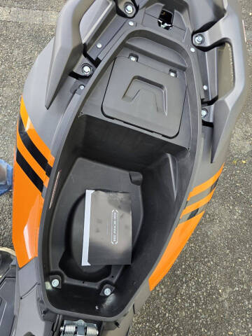 2026 Ice Bear Asend SHDW 200cc Scooter