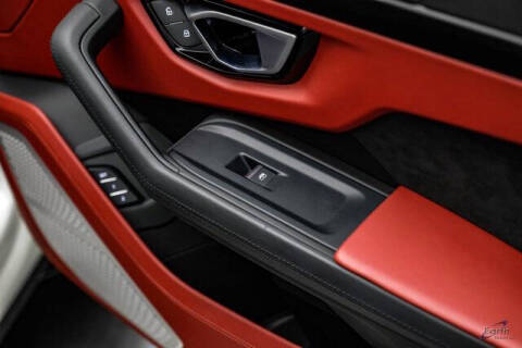 2022 Lamborghini Urus