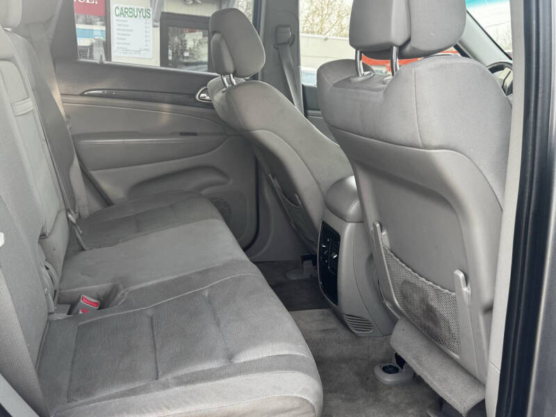 2012 Jeep Grand Cherokee Laredo