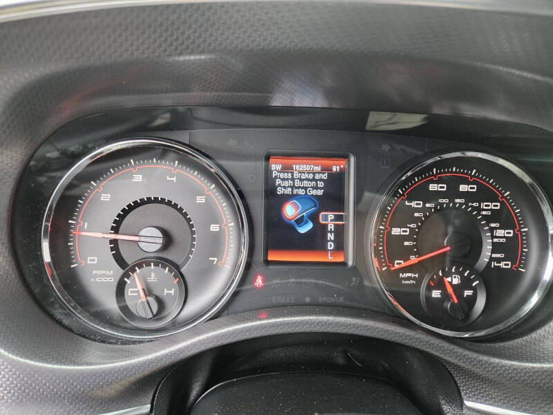 2013 Dodge Charger SXT