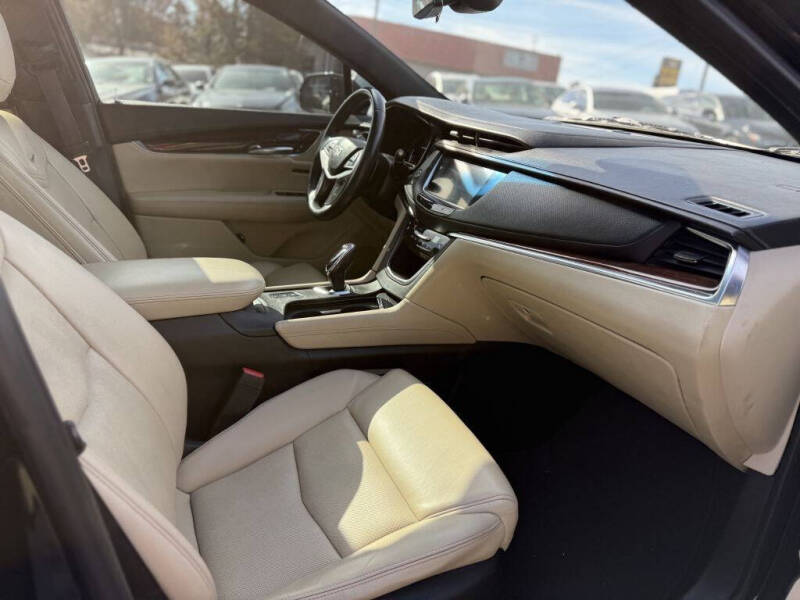 2017 Cadillac XT5 Premium Luxury