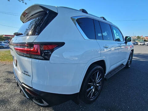 2022 Lexus LX 600 F SPORT Handling