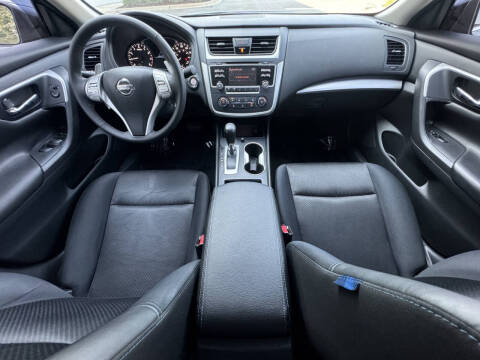 2016 Nissan Altima 2.5 SR