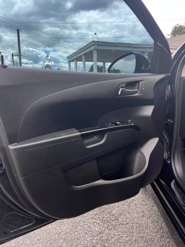 2018 Chevrolet Sonic LT Auto