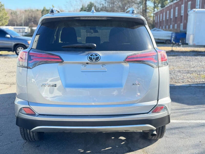 2017 Toyota RAV4 XLE