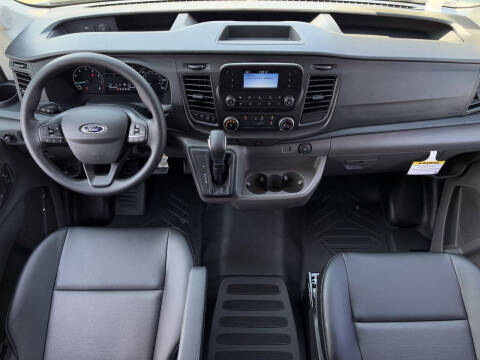 2025 Ford Transit 250