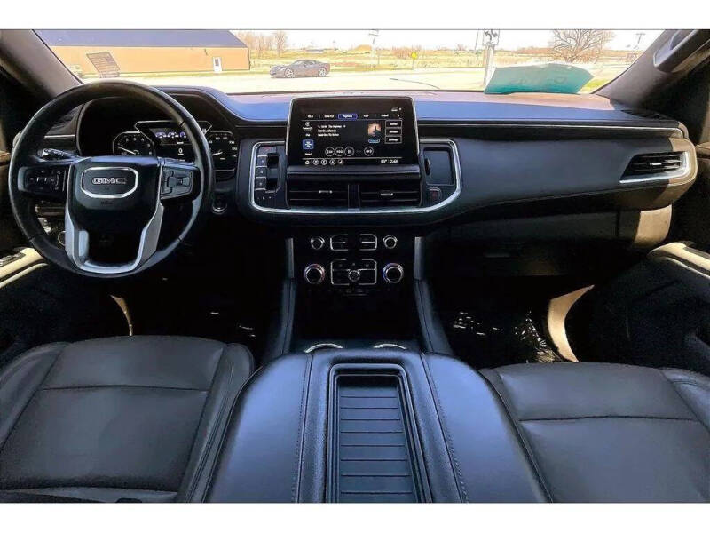 2021 GMC Yukon SLT