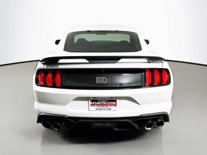 2022 Ford Mustang Mach 1