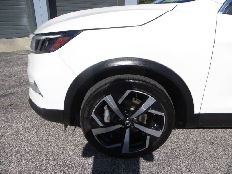 2022 Nissan Rogue Sport SL