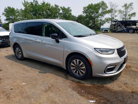 2024 Chrysler Pacifica Plug-In Hybrid