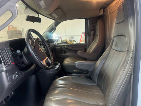 2017 Chevrolet Express 3500