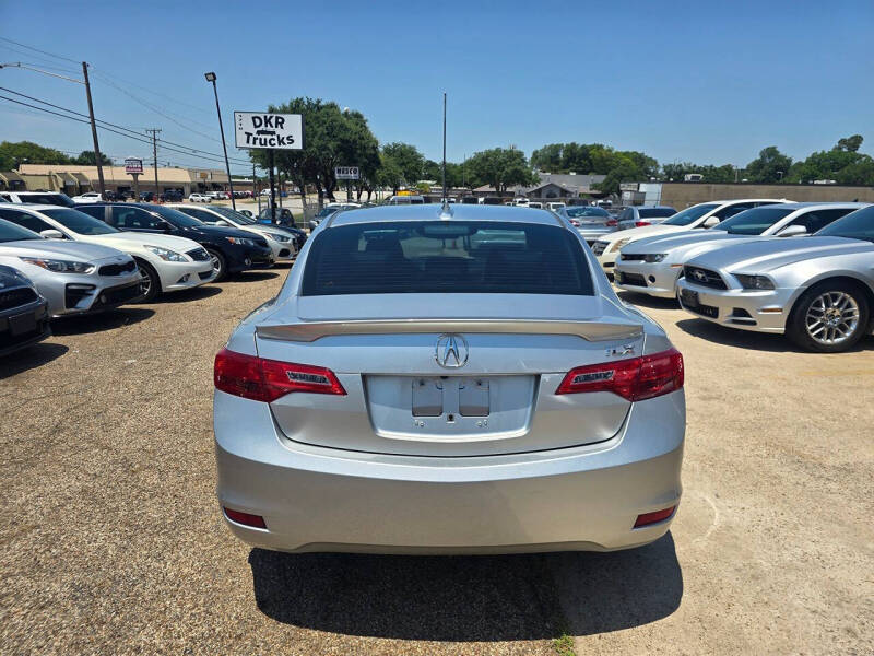 2013 Acura ILX 2.0L w/Tech