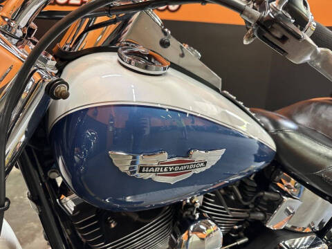 2005 Harley-Davidson FLSTN - Softail Deluxe