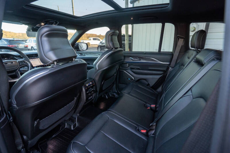 2022 Jeep Grand Cherokee Overland