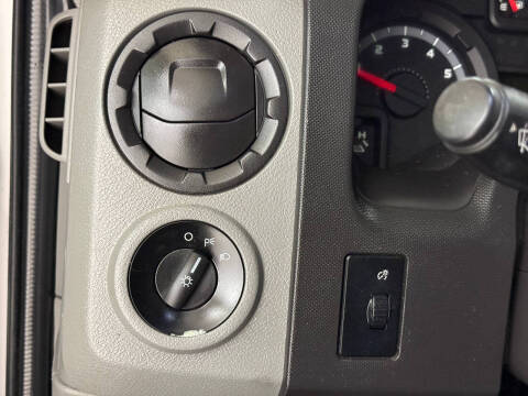 2016 Ford E-Series E-350 SD