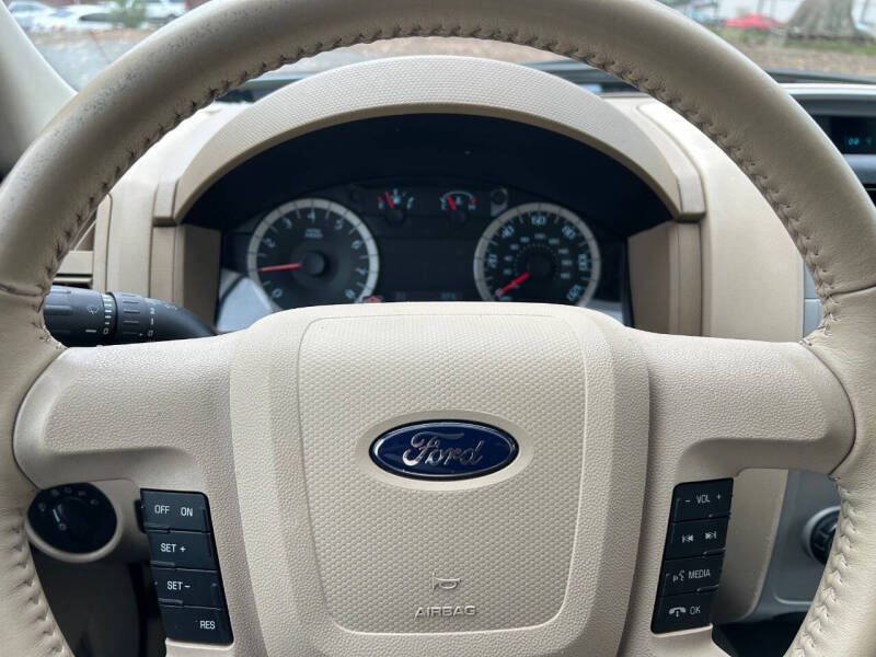 2011 Ford Escape XLT