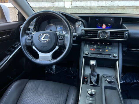 2019 Lexus IS 300