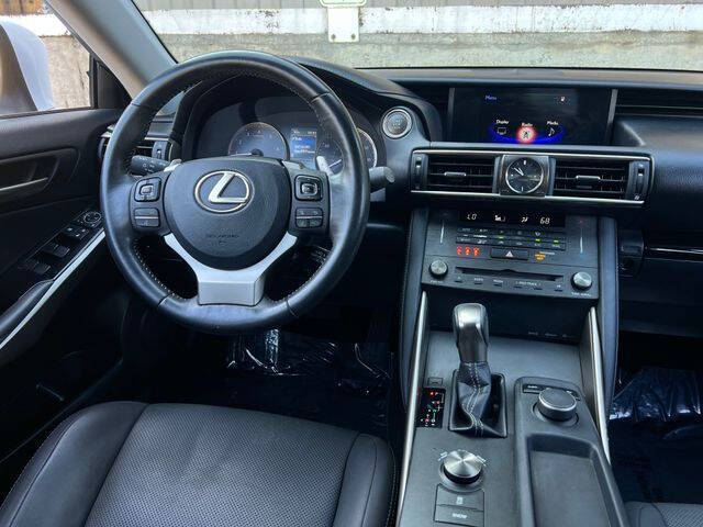 2019 Lexus IS 300