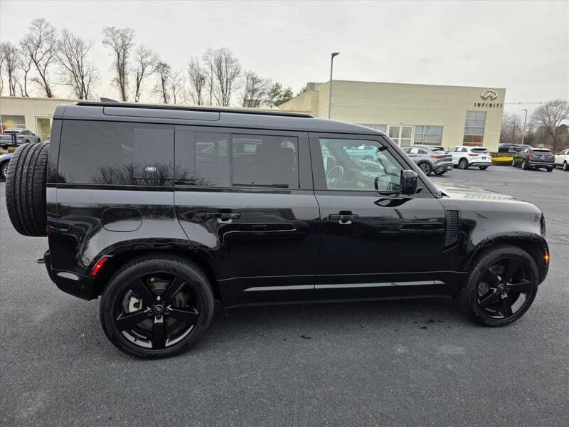 2023 Land Rover Defender 110 X-Dynamic SE