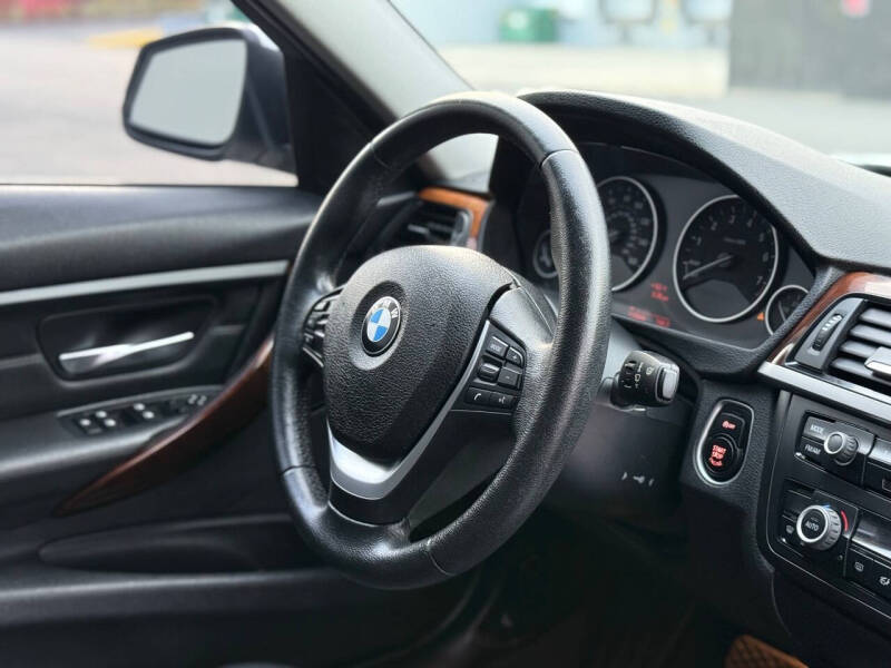 2014 BMW 3 Series 328i