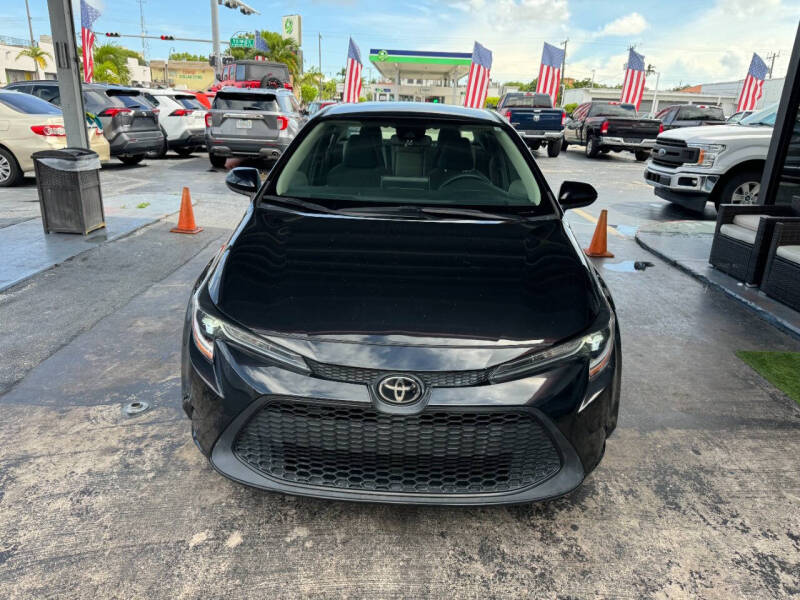 2021 Toyota Corolla LE photo 6