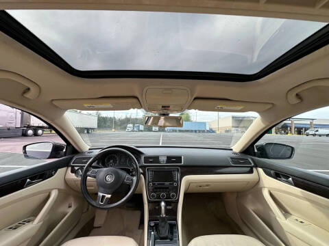 2015 Volkswagen Passat 1.8T SEL Premium