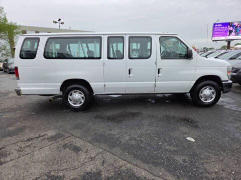 2012 Ford E-Series E-350 SD XLT
