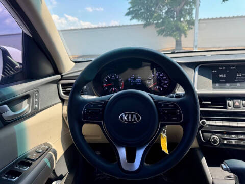 2017 Kia Optima LX