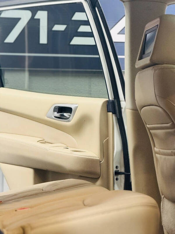 2013 Nissan Pathfinder Platinum