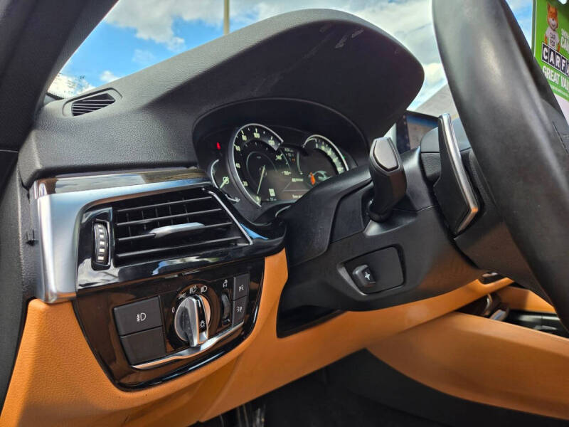 2019 BMW 5 Series 530e iPerformance