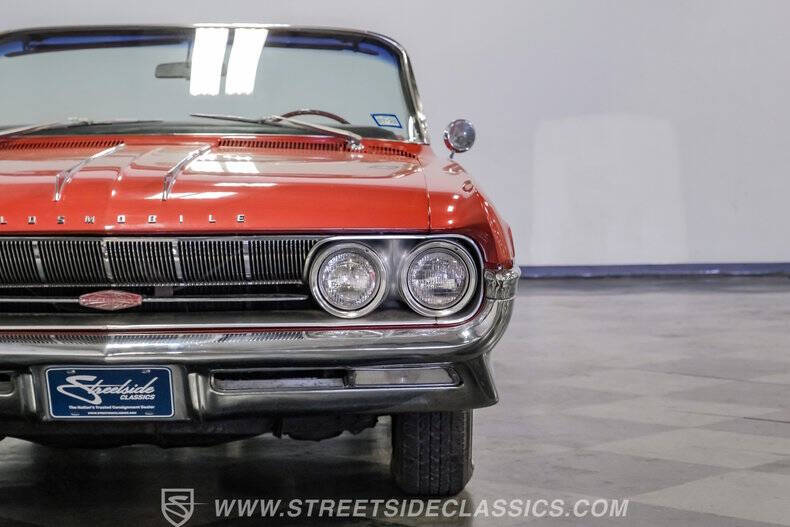 1961 Oldsmobile Starfire