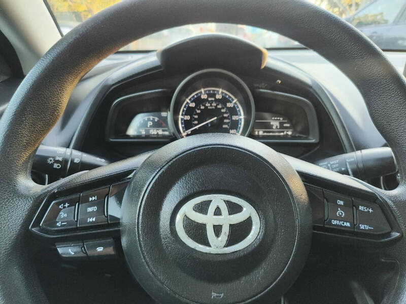 2019 Toyota Yaris LE