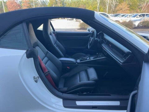 2025 Porsche 911 Carrera