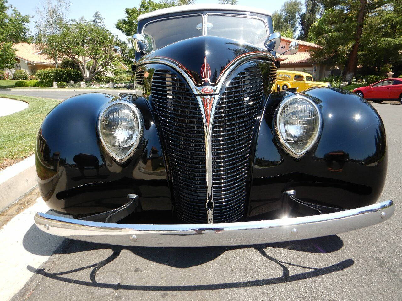 1938 Ford Cabriolet 3